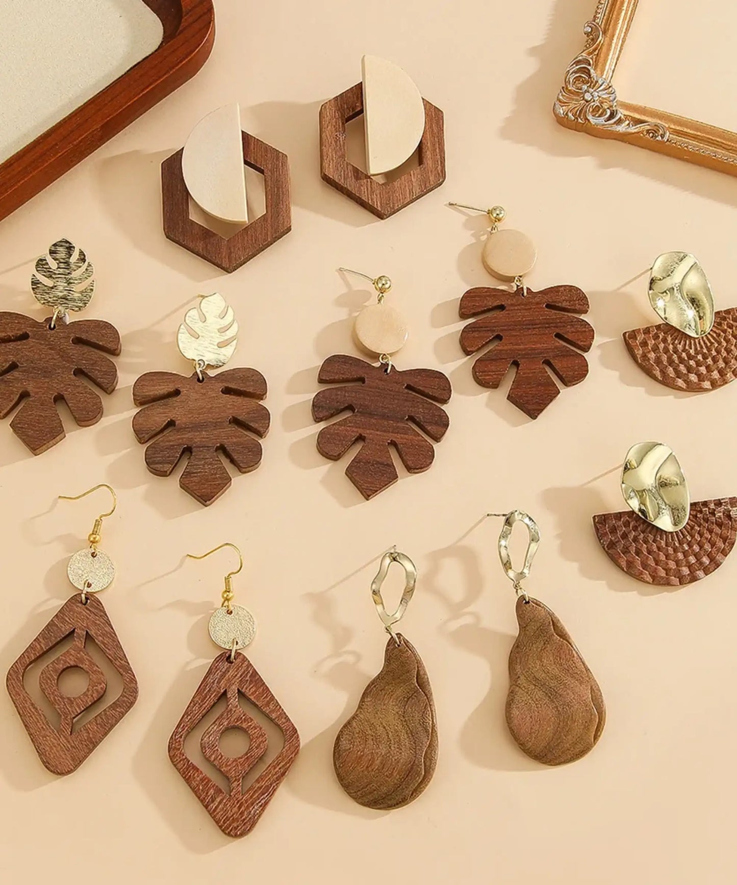 Boucles d'oreilles en bois Corail Cercle évidé caramel